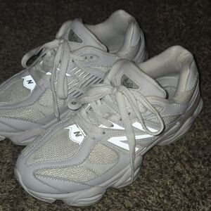 New Balance 9060 Triple White Athletic Shoes Size 8 Us
